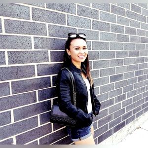 Meet your Posher, Tara